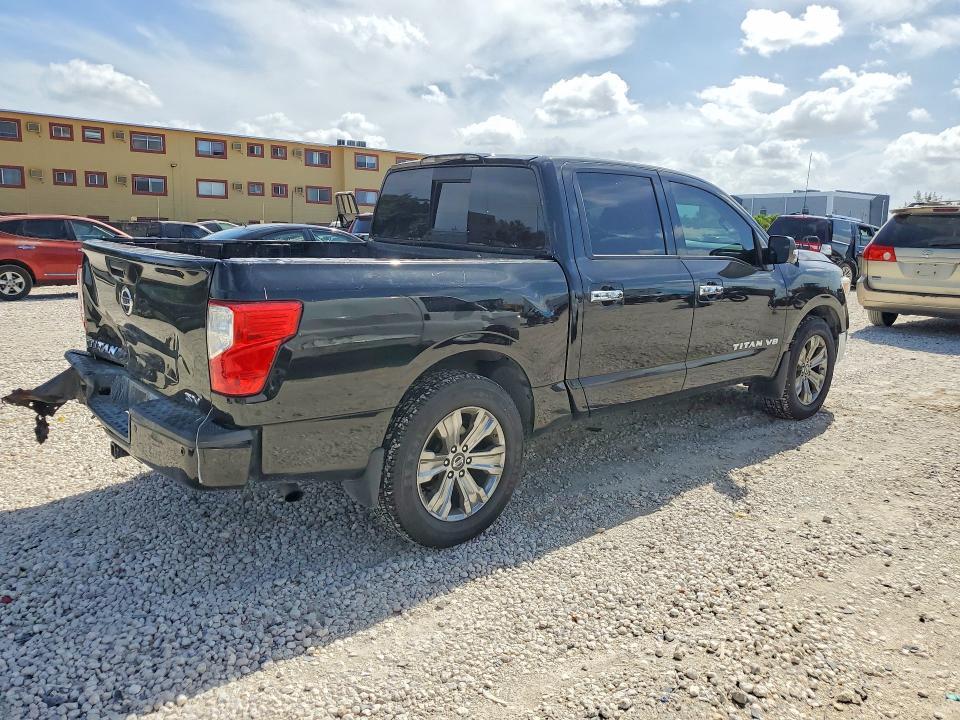 2018 Nissan Titan SV