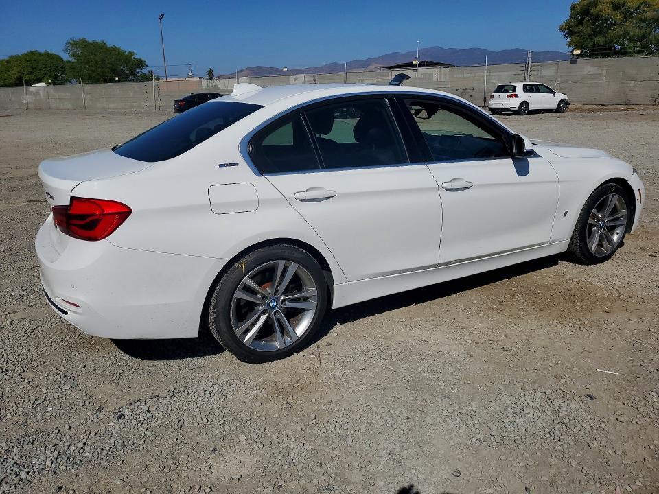 2017 BMW 330e
