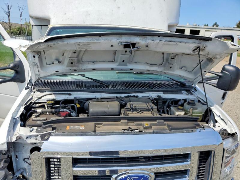 2022 Ford E450 Delivery Truck