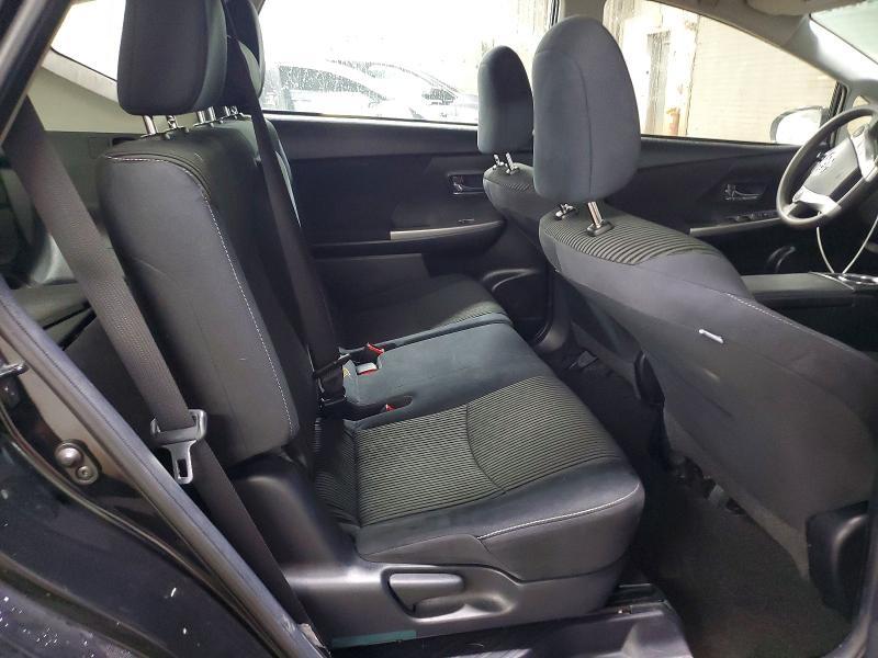 2017 Toyota Prius v Three