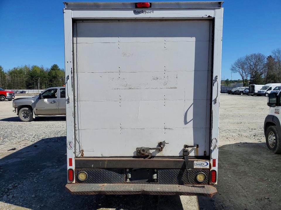 2010 Ford E350 Delivery Truck