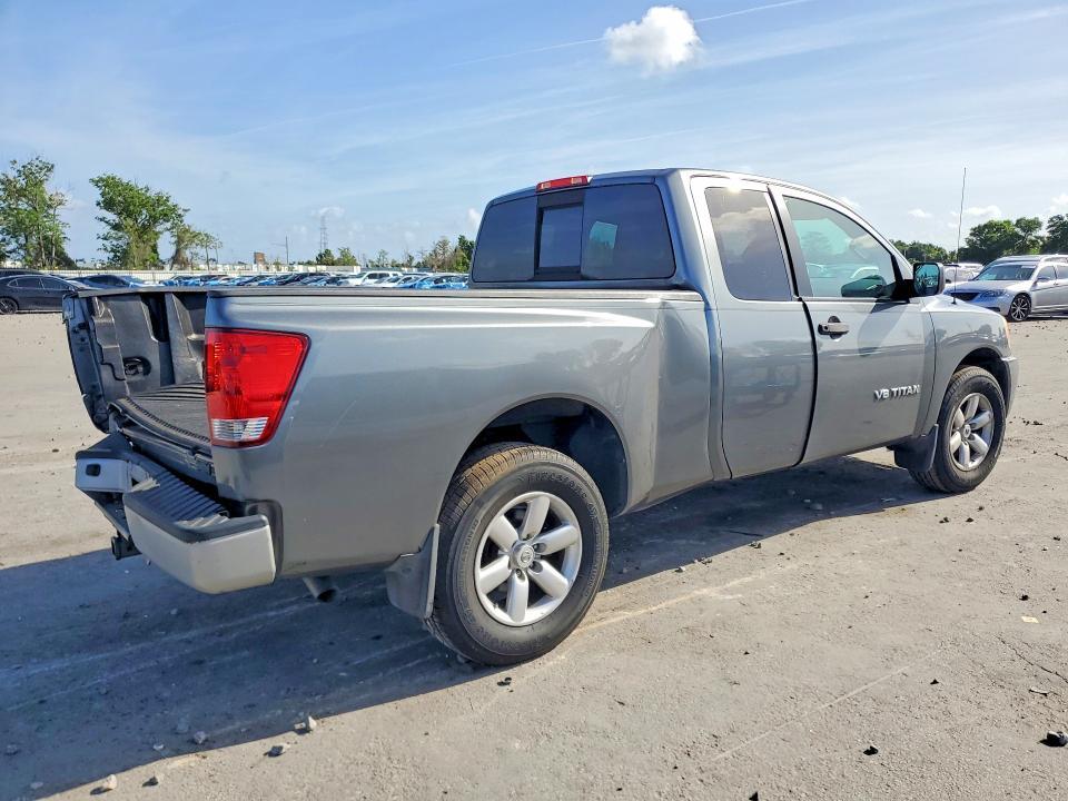 2015 Nissan Titan s