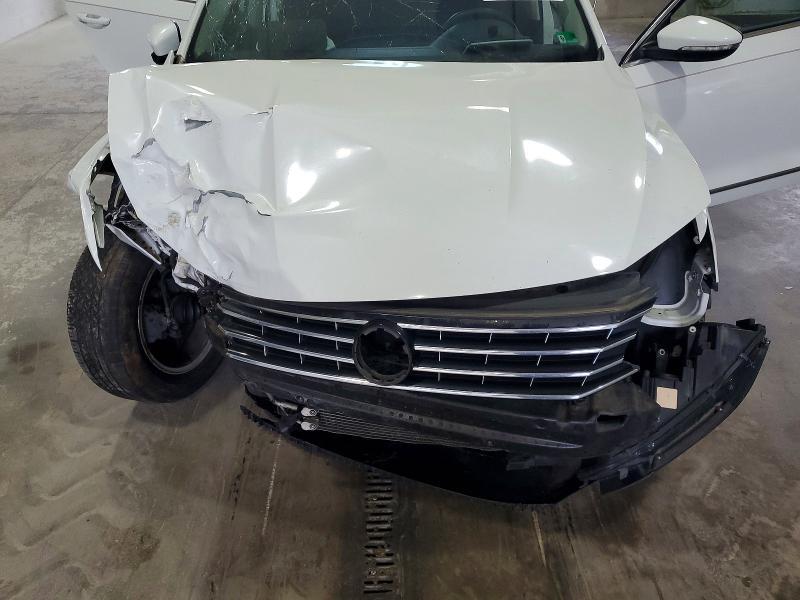 2016 Volkswagen Passat s