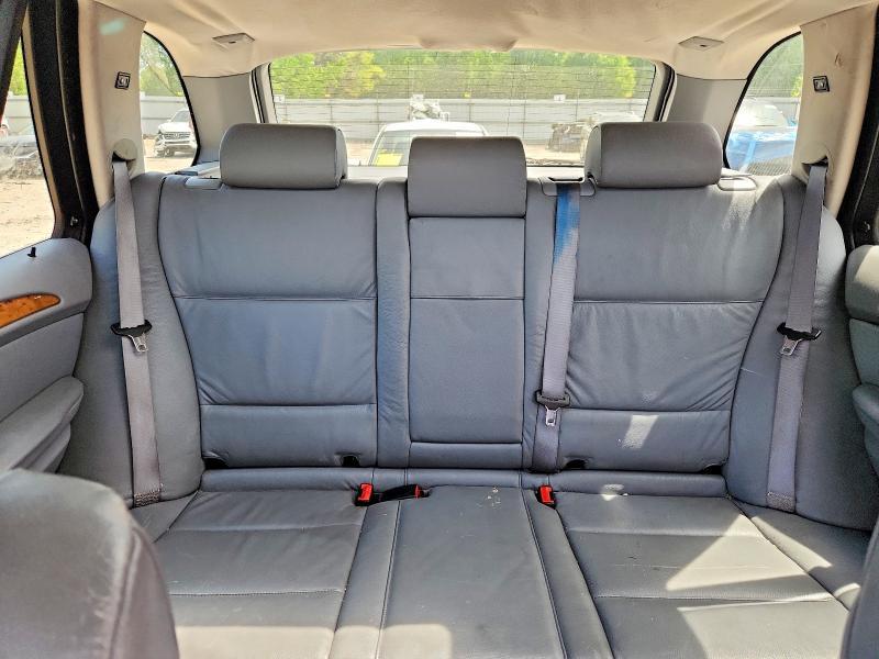 2004 BMW X5 3.0i