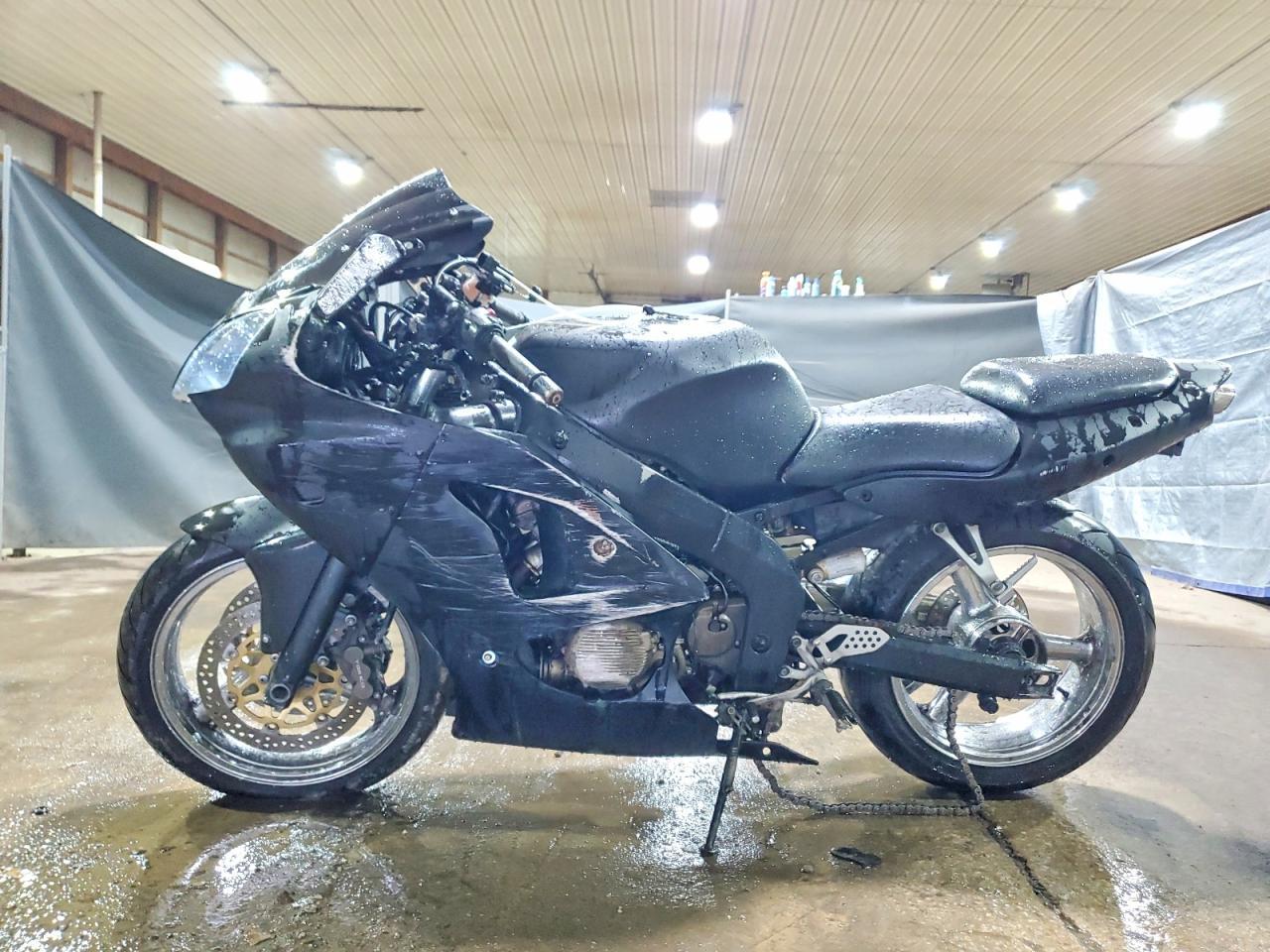 2002 Kawasaki ZX600 J1