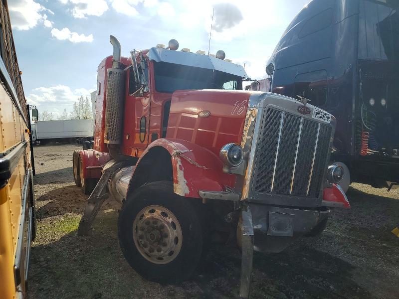 2000 Peterbilt 378 Semi Truck