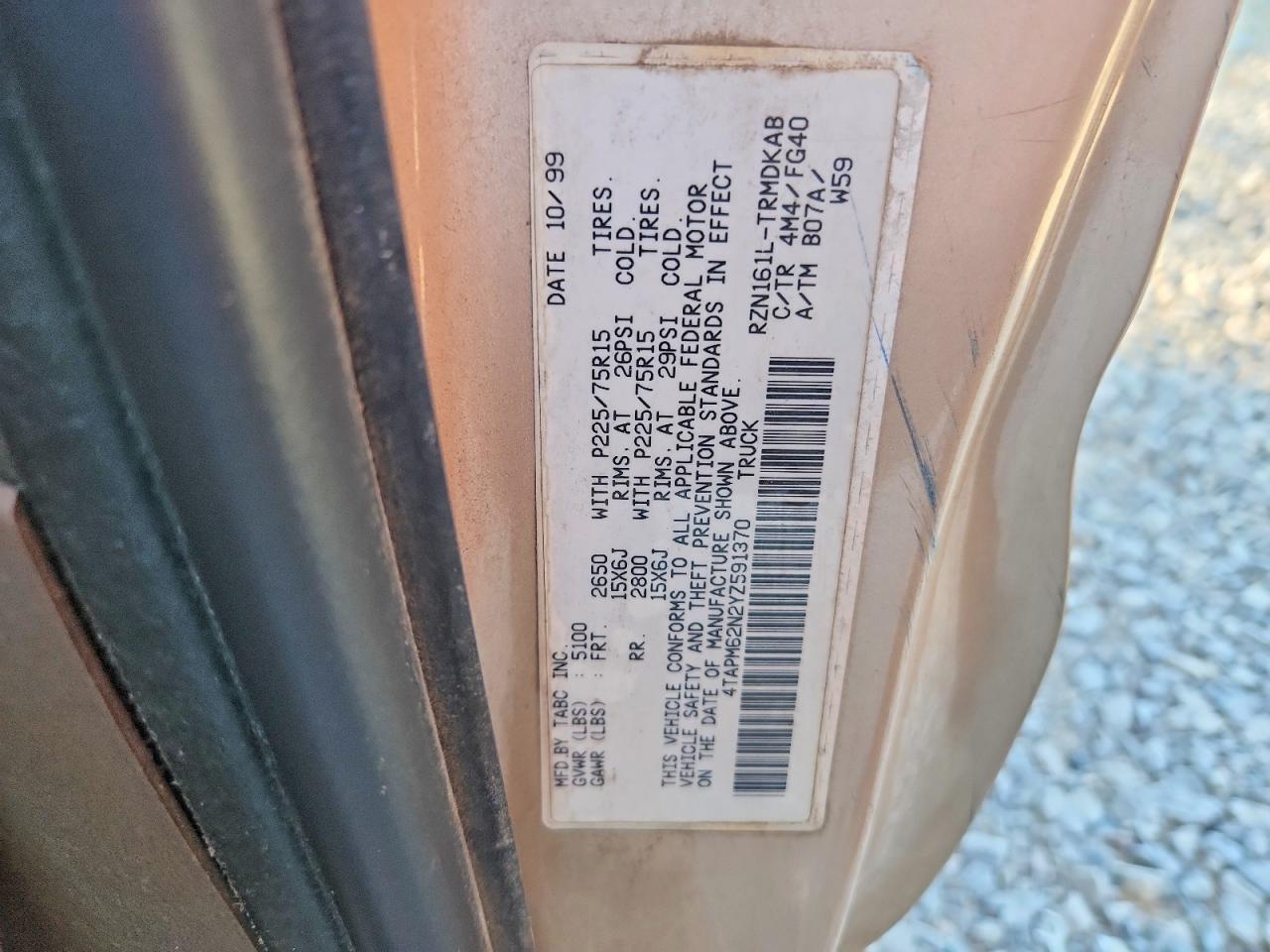2000 Toyota Tacoma Base