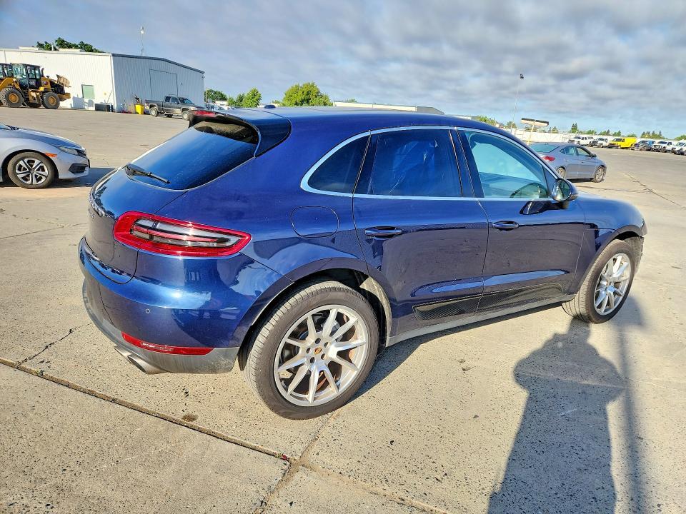 2016 Porsche Macan s
