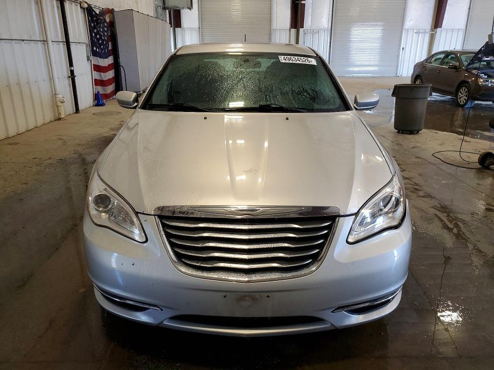 2012 Chrysler 200 Touring