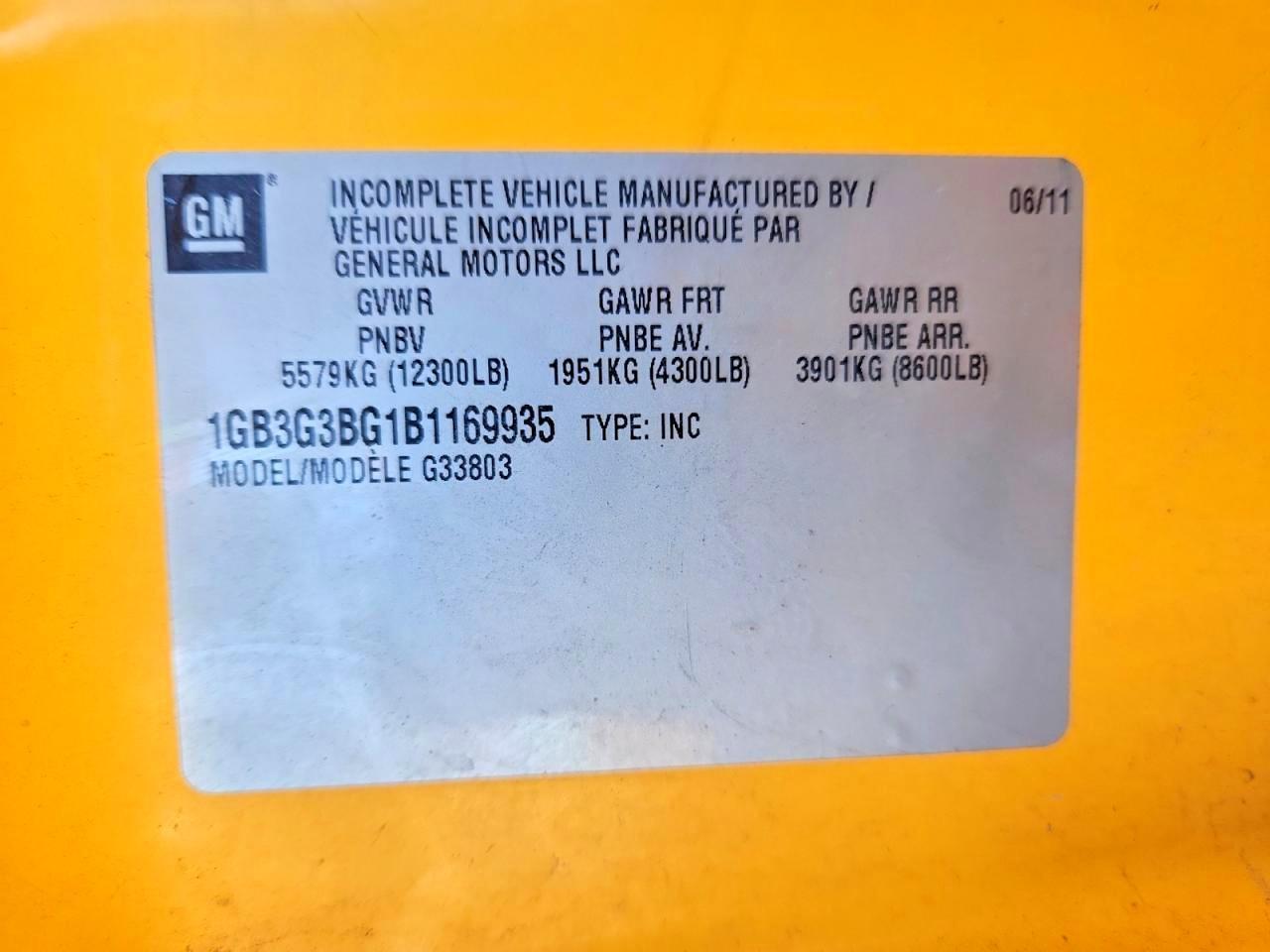 2011 Chev Express Cutaway G3500
