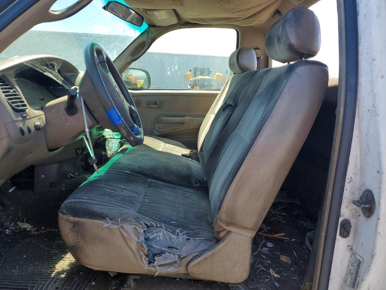2000 Toyota Tundra Base