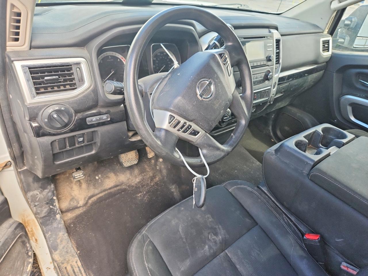 2017 Nissan Titan XD SV