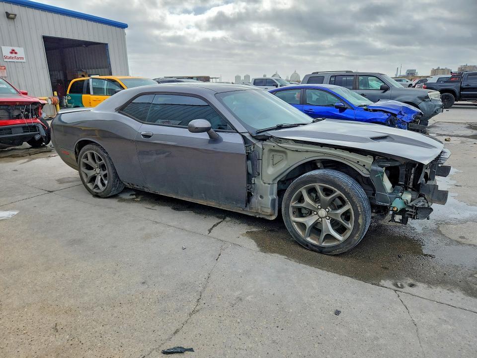 2015 Dodge Challenger sxt Plus