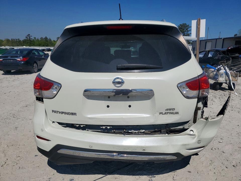 2016 Nissan Pathfinder Platinum