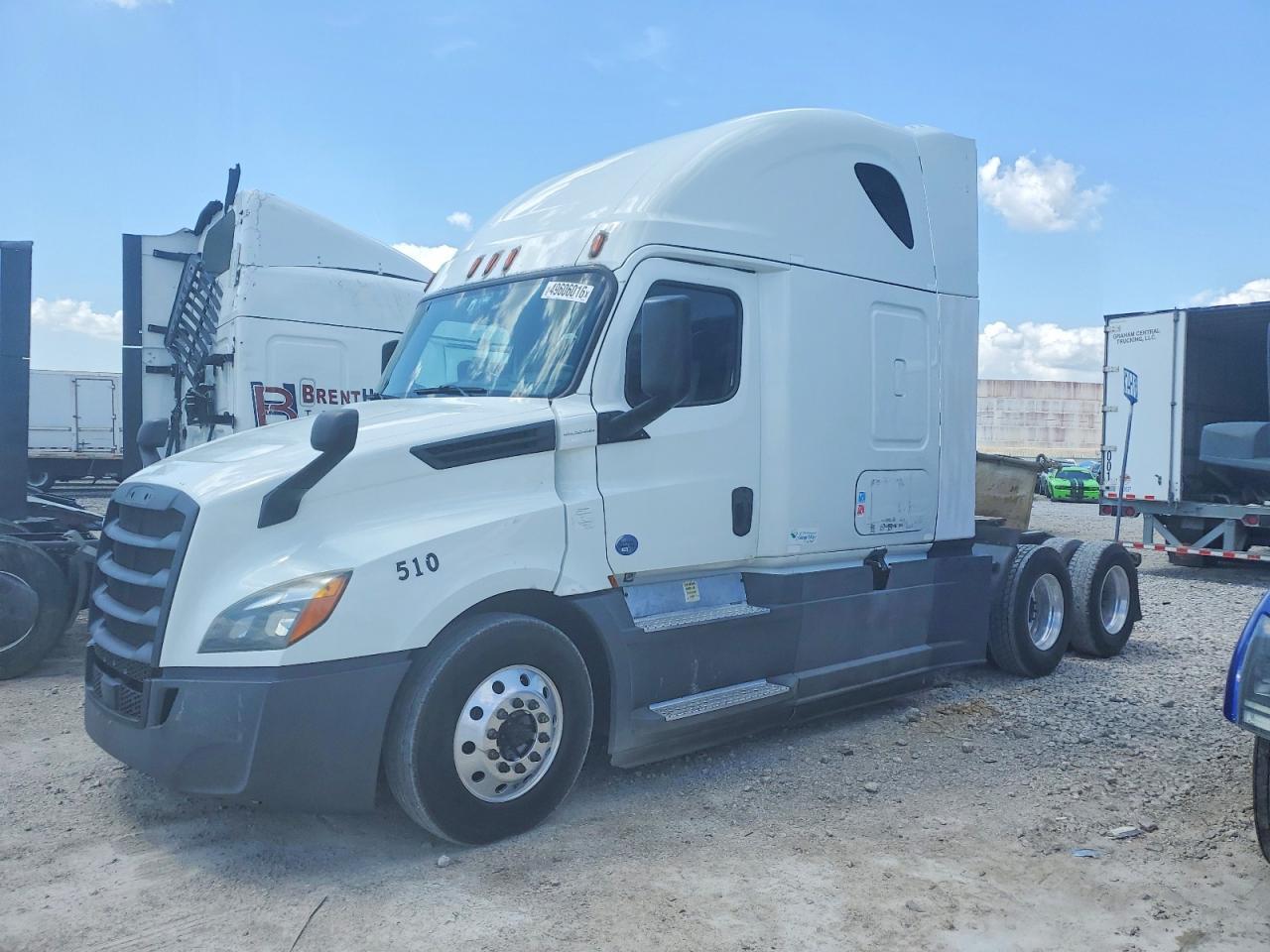 2019 Freigliner Cascadia 126