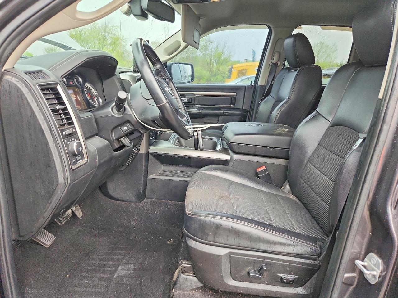2016 Dodge RAM 1500 Sport