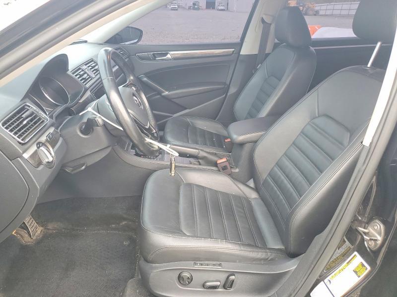 2017 Volkswagen Passat sel Premium