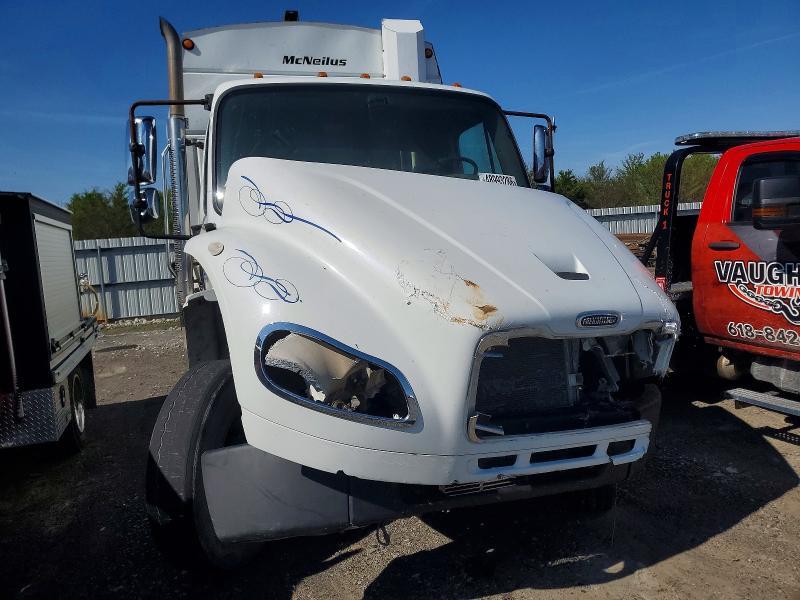 2016 Freightliner M2 106 Medium Duty