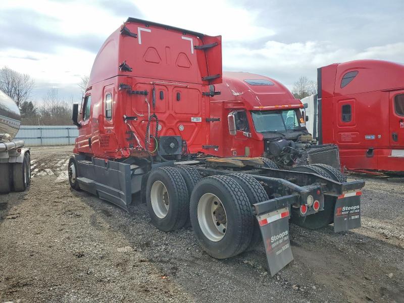 2021 Freigliner 2021 Freightliner Cascadia 126 Semi Truck