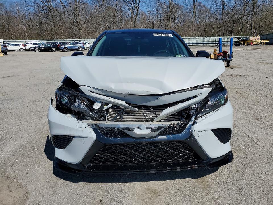 2021 Toyota Camry trd