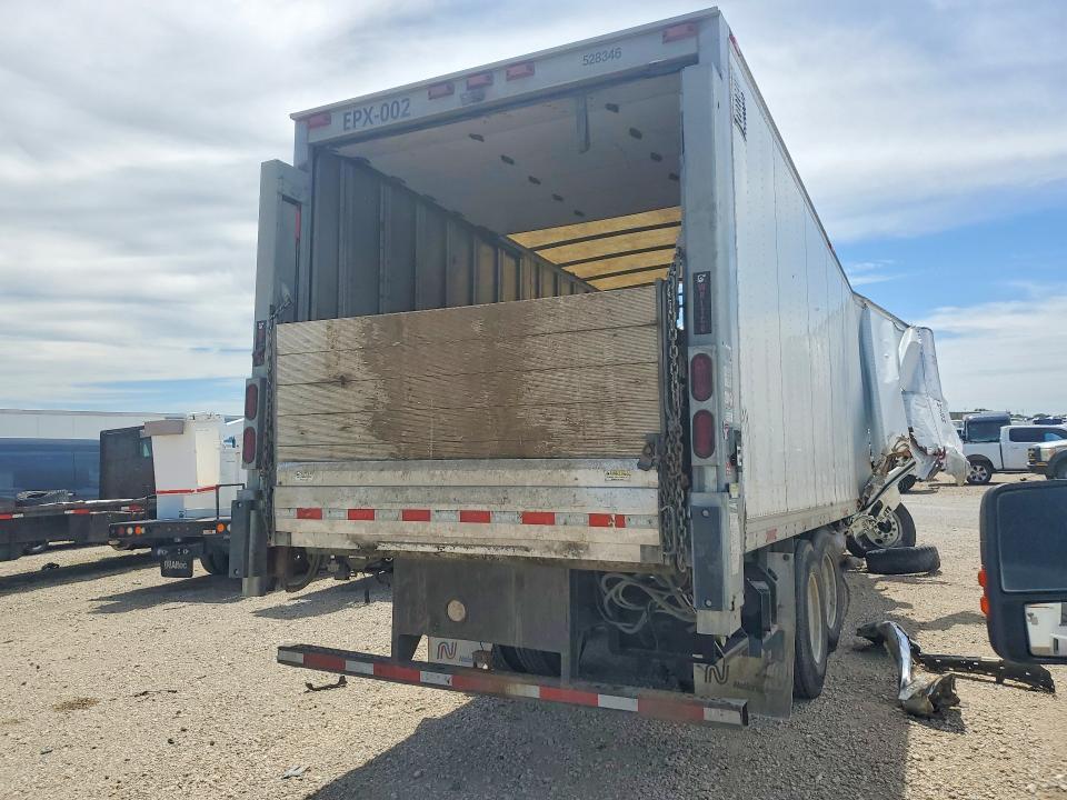 2015 Freightliner Business Class M2 BOX Truck
