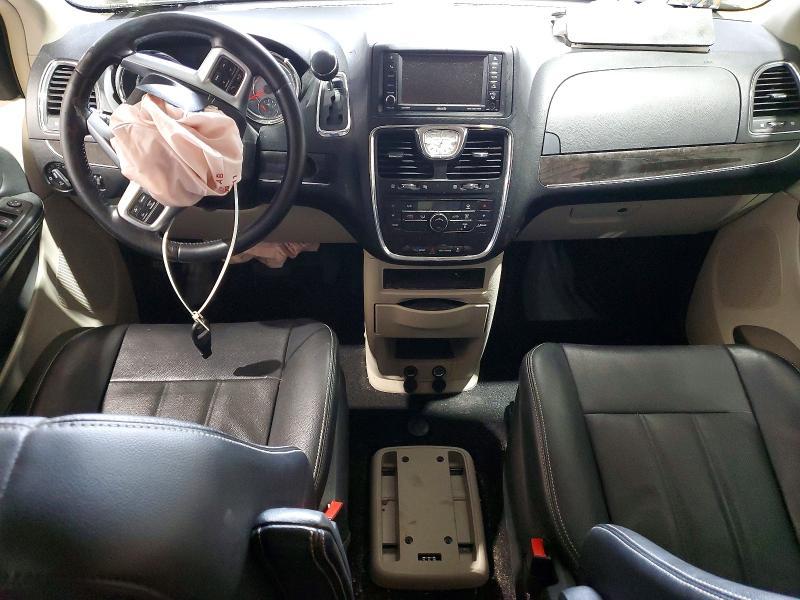 2012 Chrysler Town & Country Touring