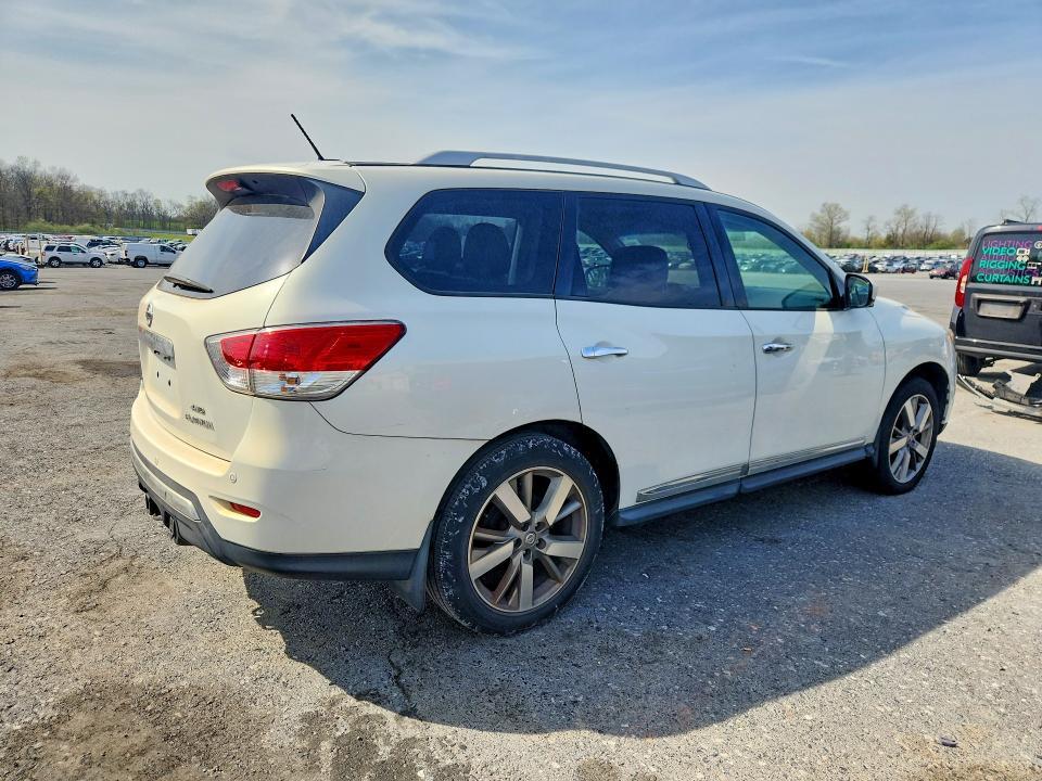 2013 Nissan Pathfinder s