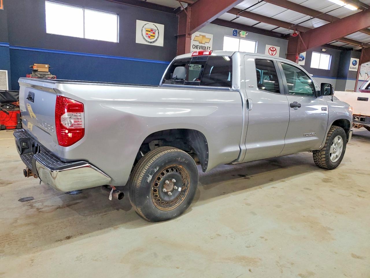 2014 Toyota Tundra SR5