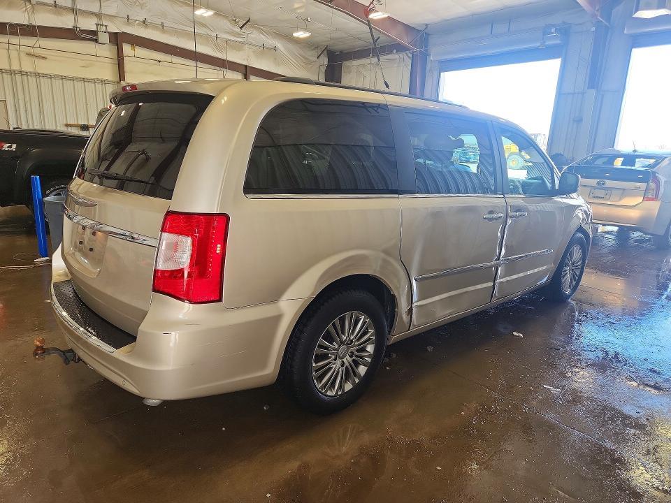 2014 Chrysler Town & Country Touring l