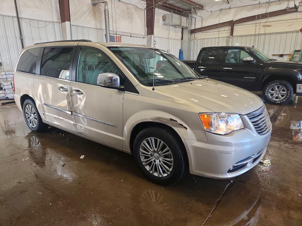 2014 Chrysler Town & Country Touring l