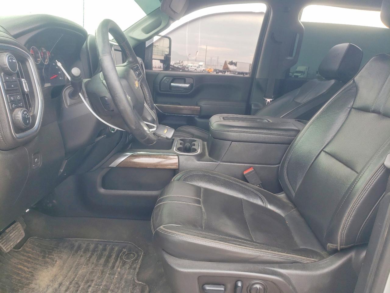 2022 Chevrolet Silverado K3500 LT