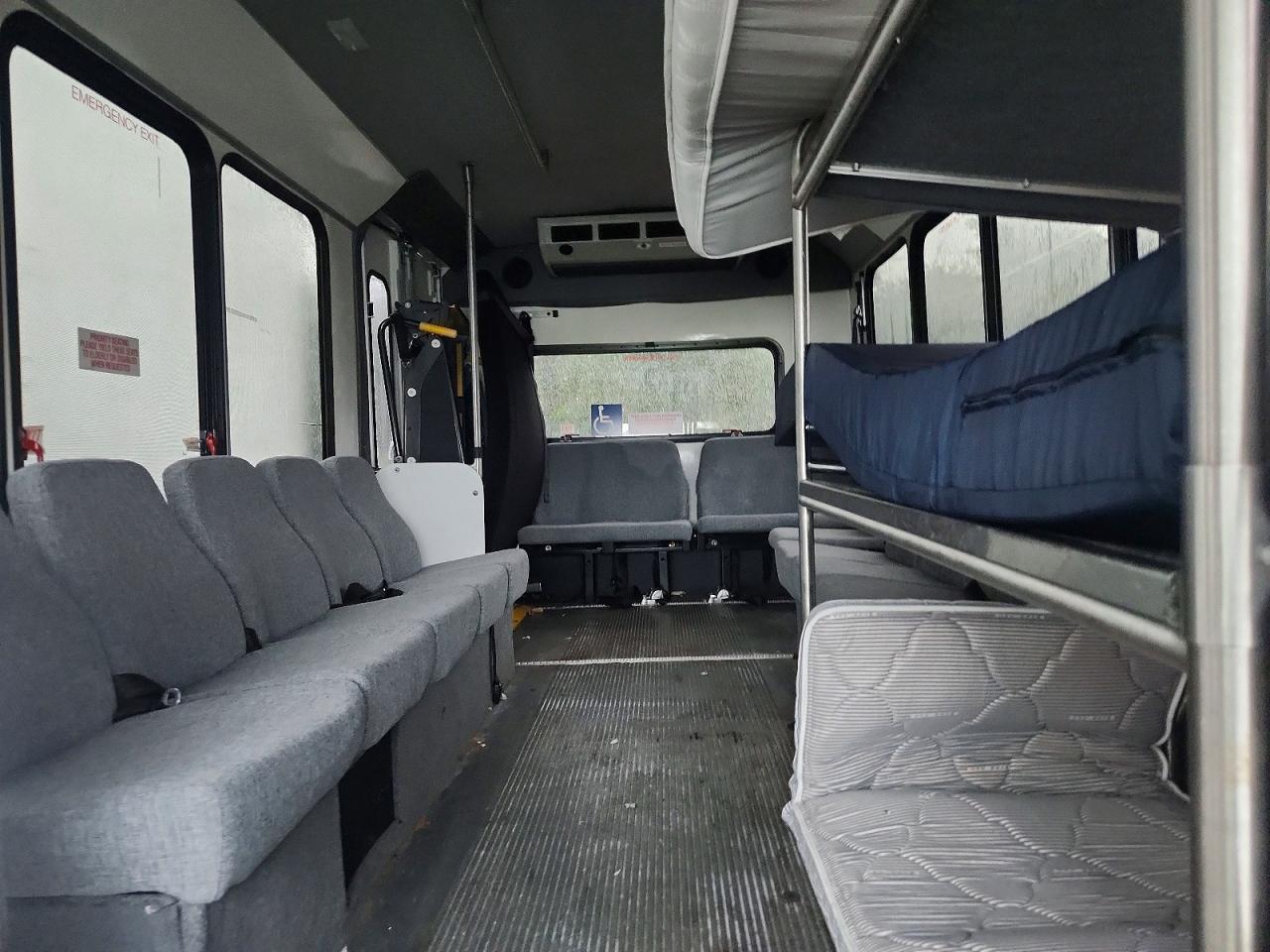 2017 Ford E450 Shuttle Bus