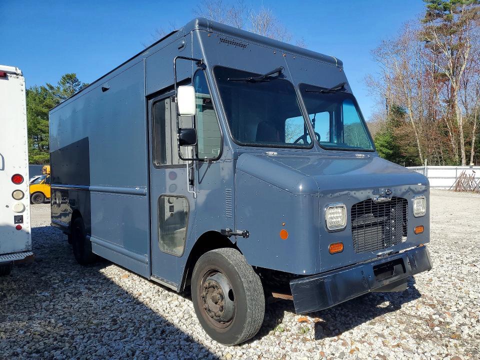 2021 Freigliner 2021 Freightliner MT45 Chassis Delivery Truck