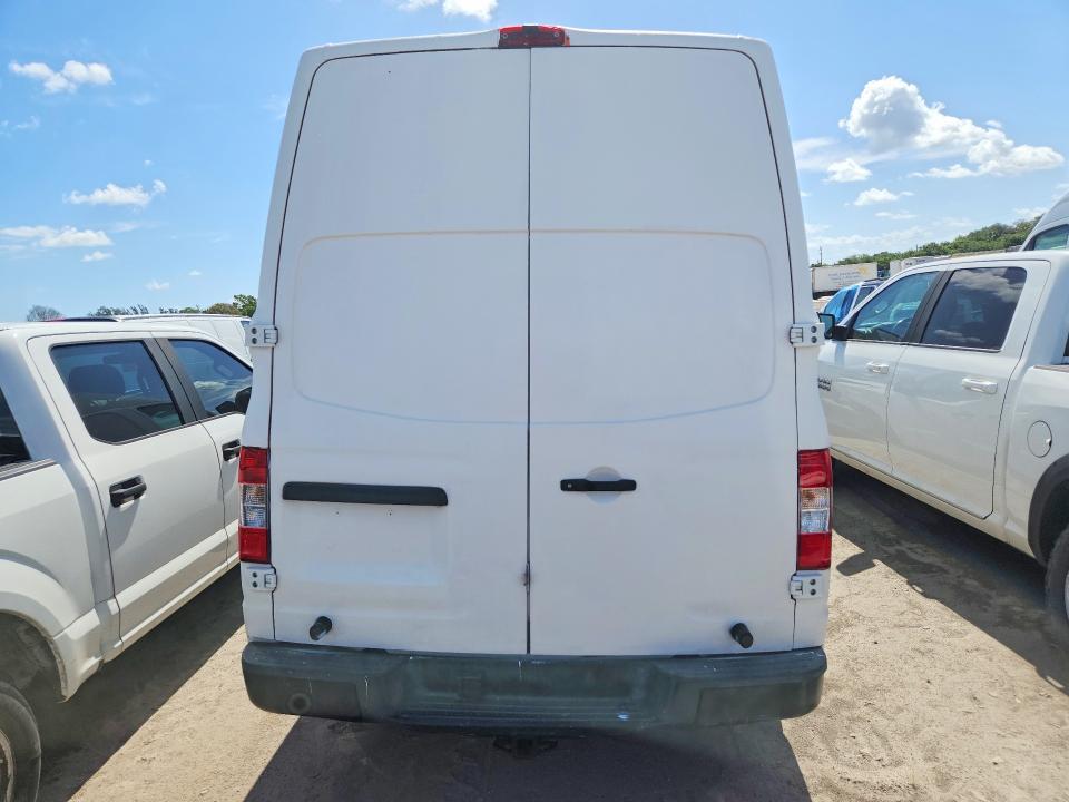 2016 Nissan NV 2500 HD S