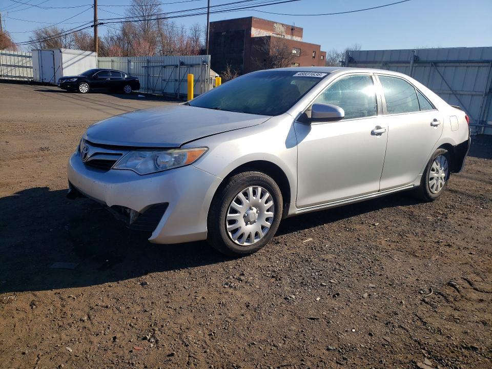 2012 Toyota Camry le