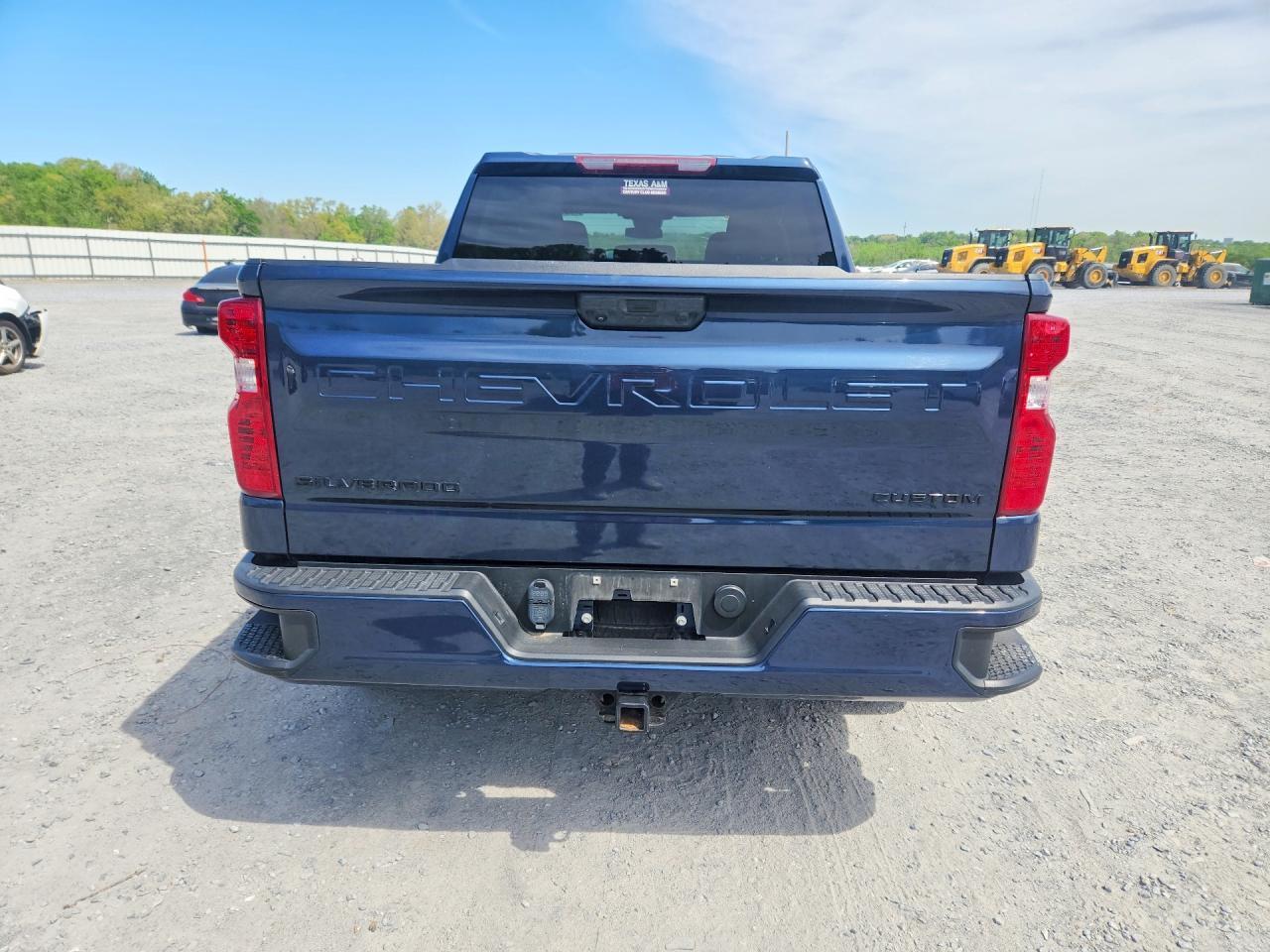 2023 Chevrolet Silverado C1500 Custom