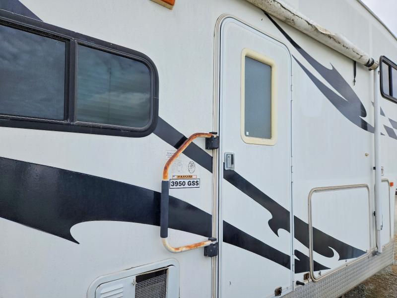 2006 Tahoe 2006 Transport Marquez Camper