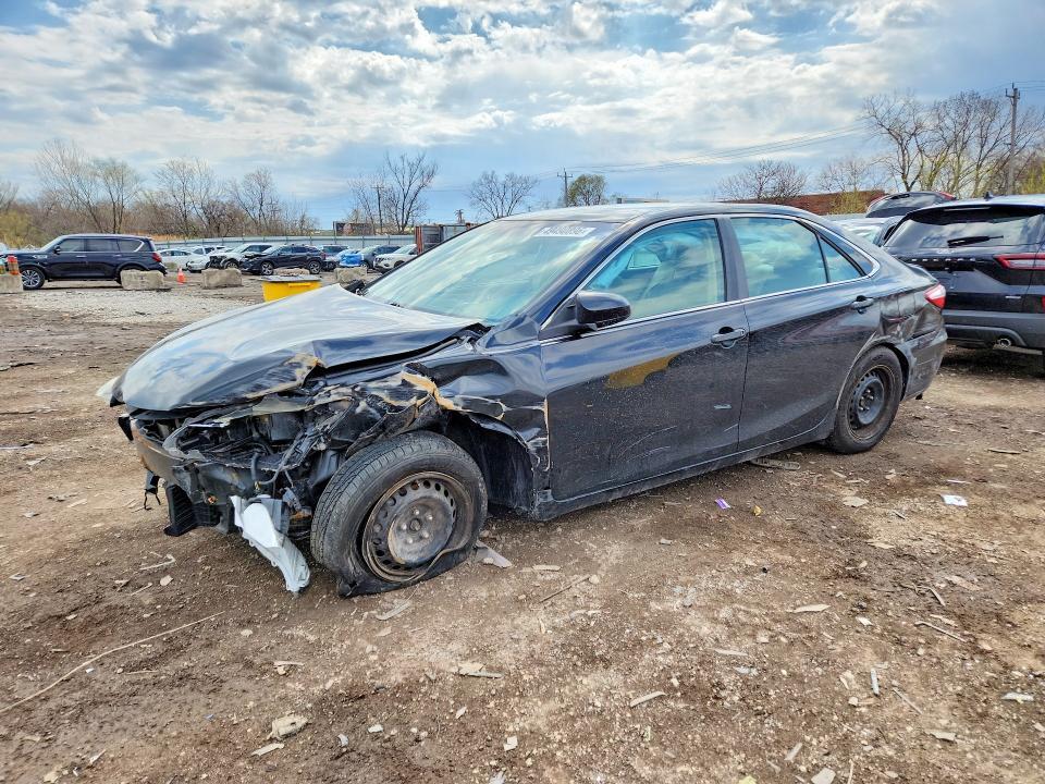 2015 Toyota Camry le