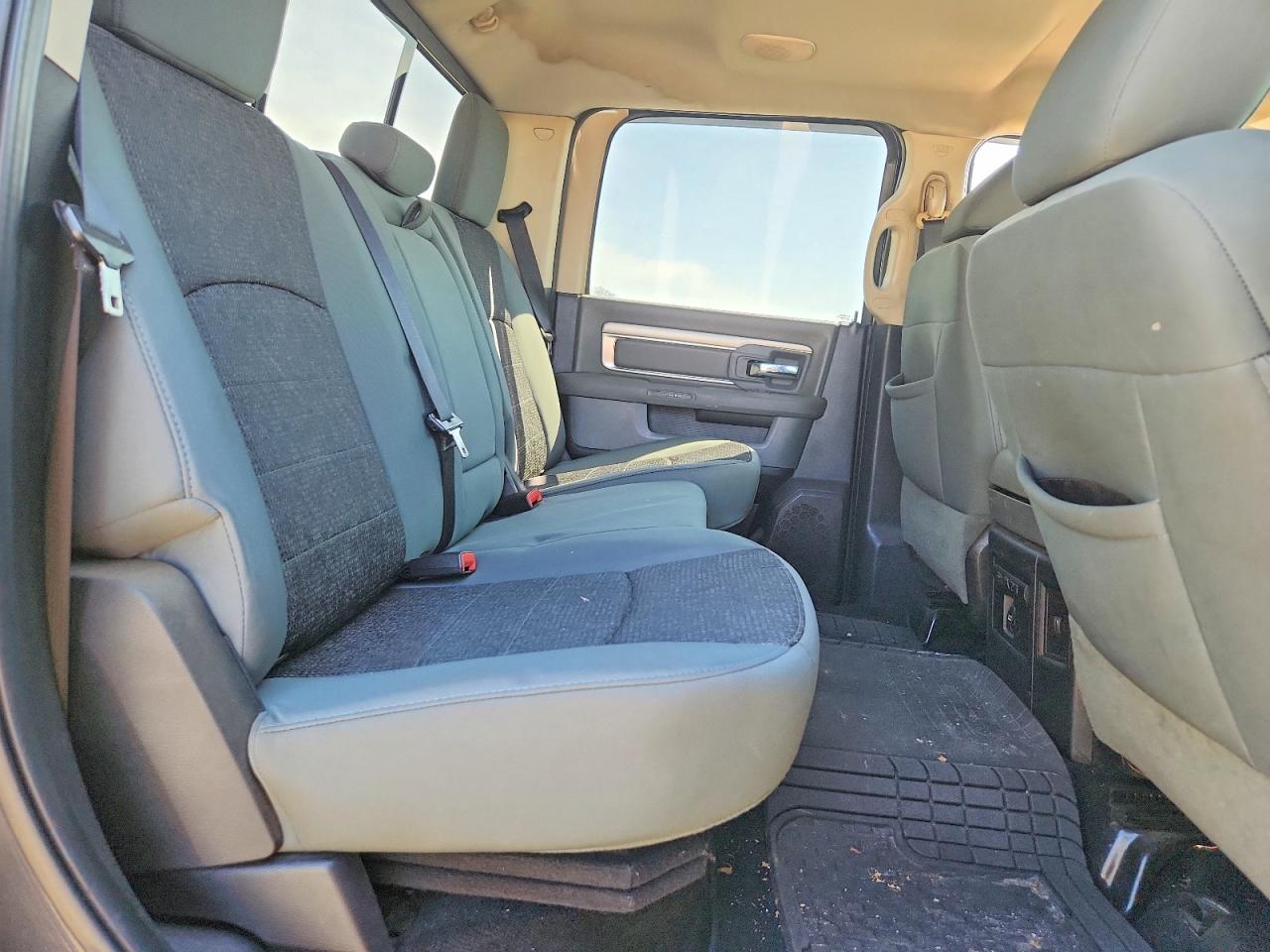 2014 Dodge RAM 1500 SLT