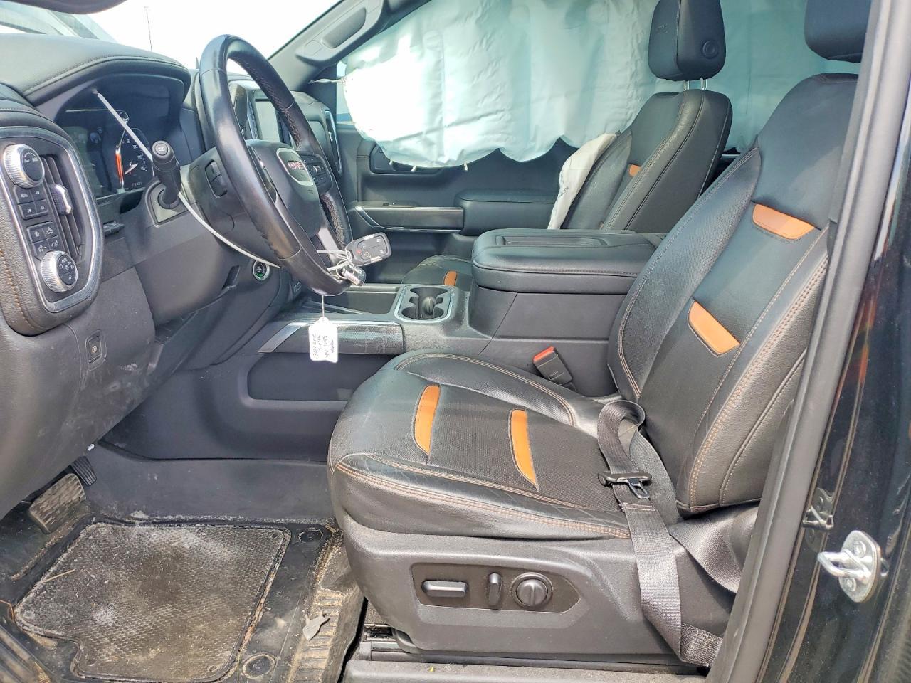 2021 GMC Sierra K1500 AT4