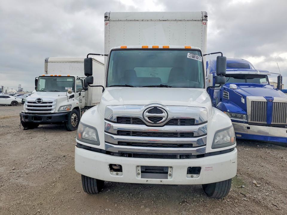 2021 Hino L6 BOX Truck