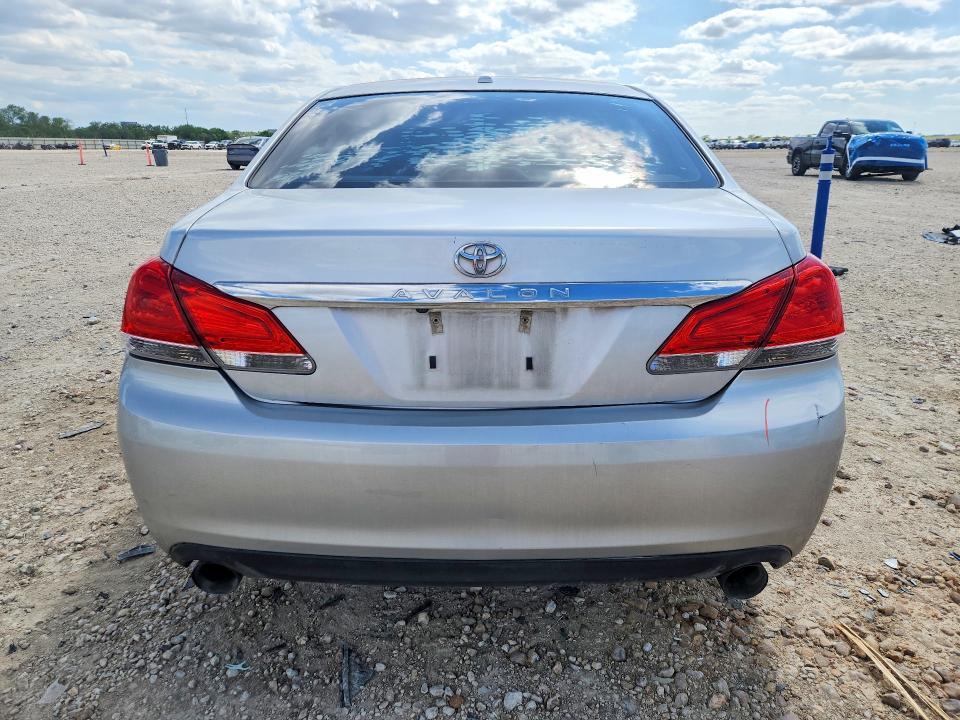 2011 Toyota Avalon Limited