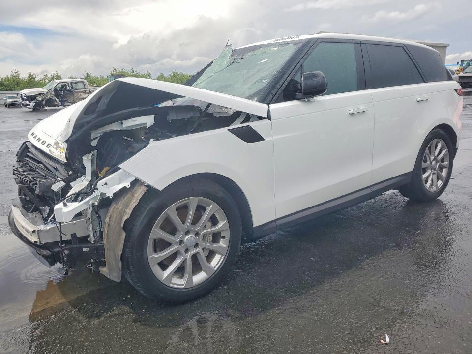 2025 Land Rover Range Rover Sport se