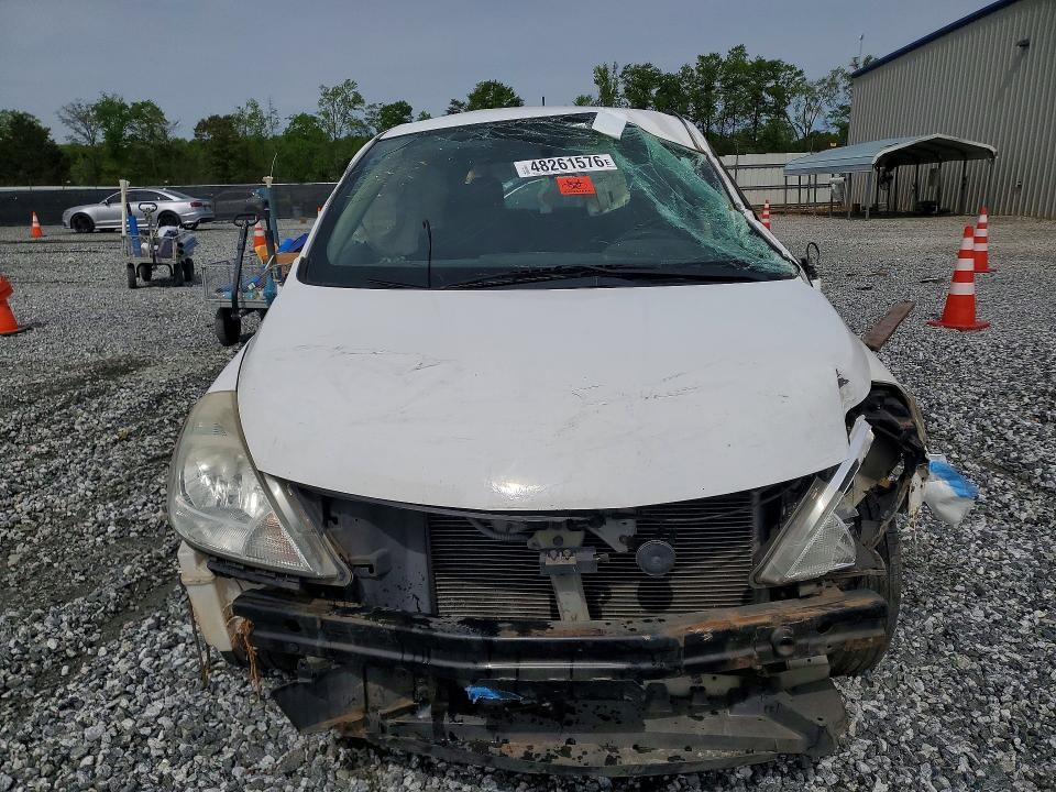 2011 Nissan Versa 1.8 s
