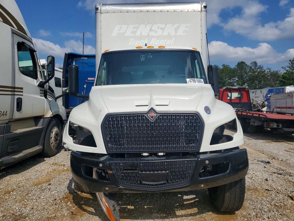 2025 International MV607 BOX Truck