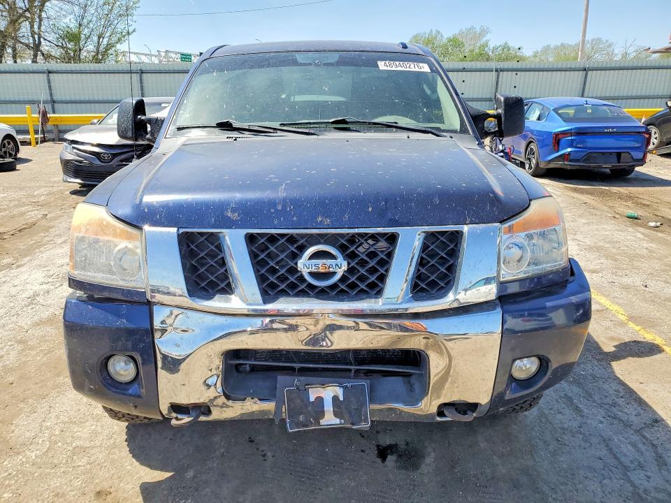 2010 Nissan Titan SE