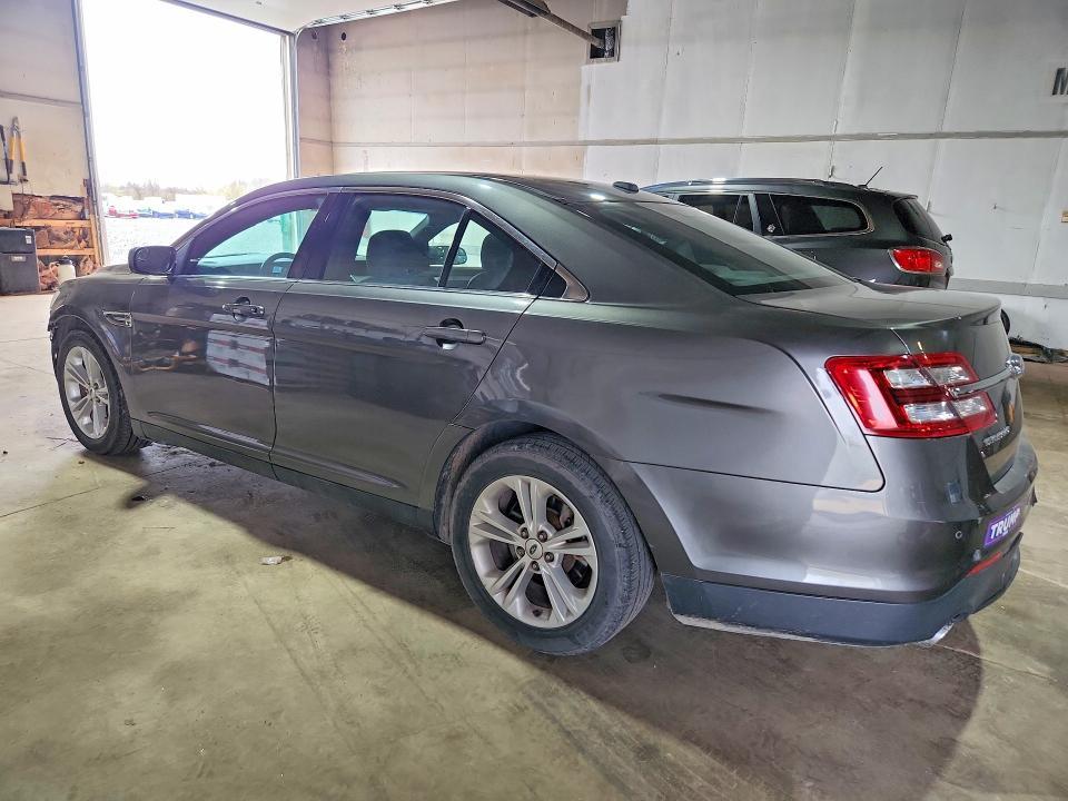 2015 Ford Taurus sel
