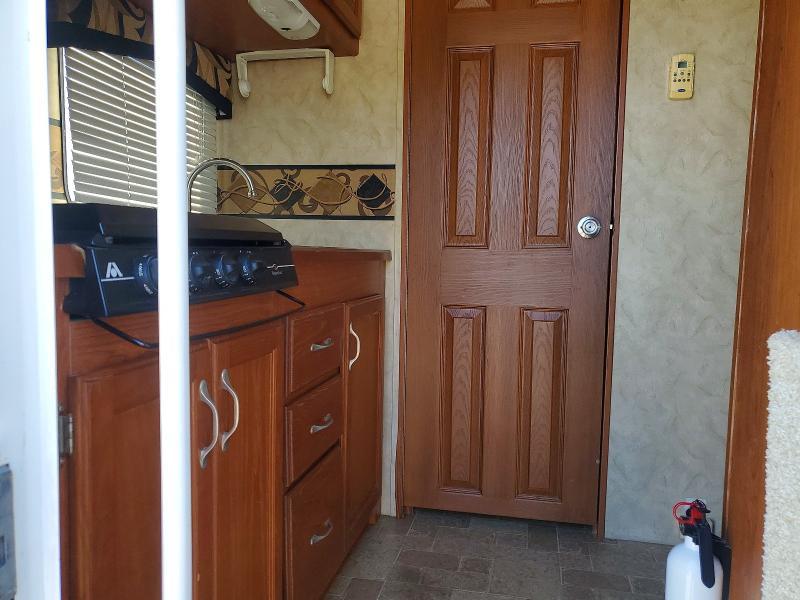 2008 Ford Econoline E350 Super Duty Cutaway Van