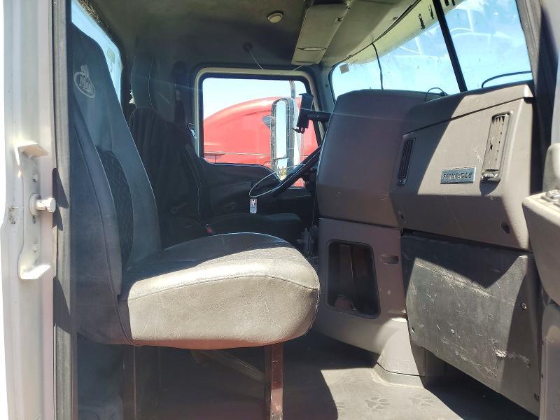 2016 Mack CXU613 Semi Truck