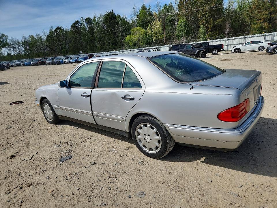 1996 Mercedes-Benz E 320